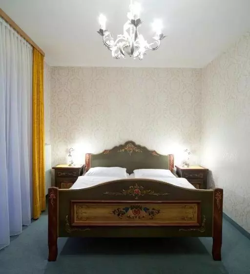 هتل Goldener Ochs