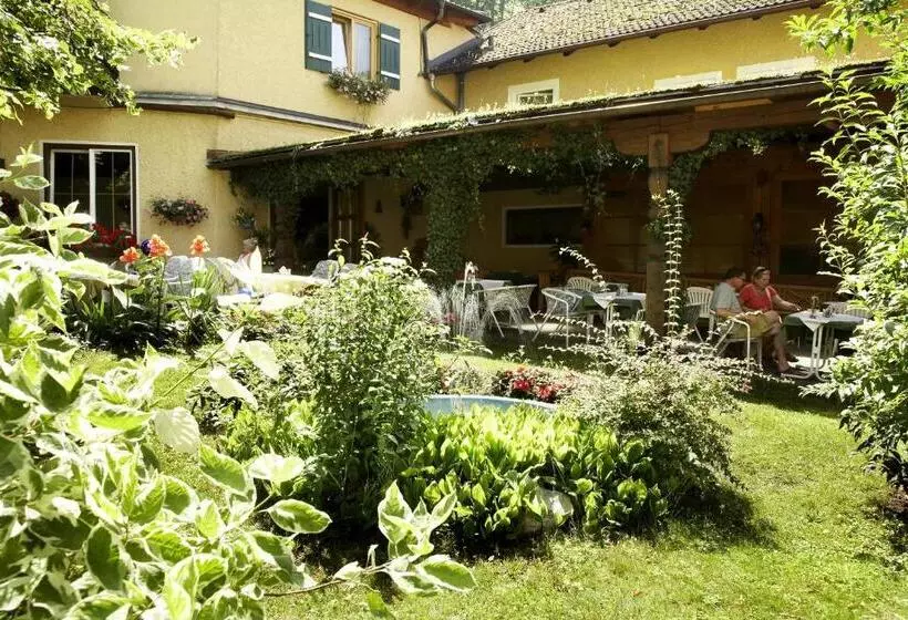 هتل Goldener Ochs