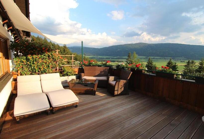 בית מלון כפרי Häuserl Im Wald