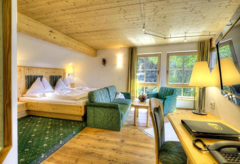 בית מלון כפרי Häuserl Im Wald