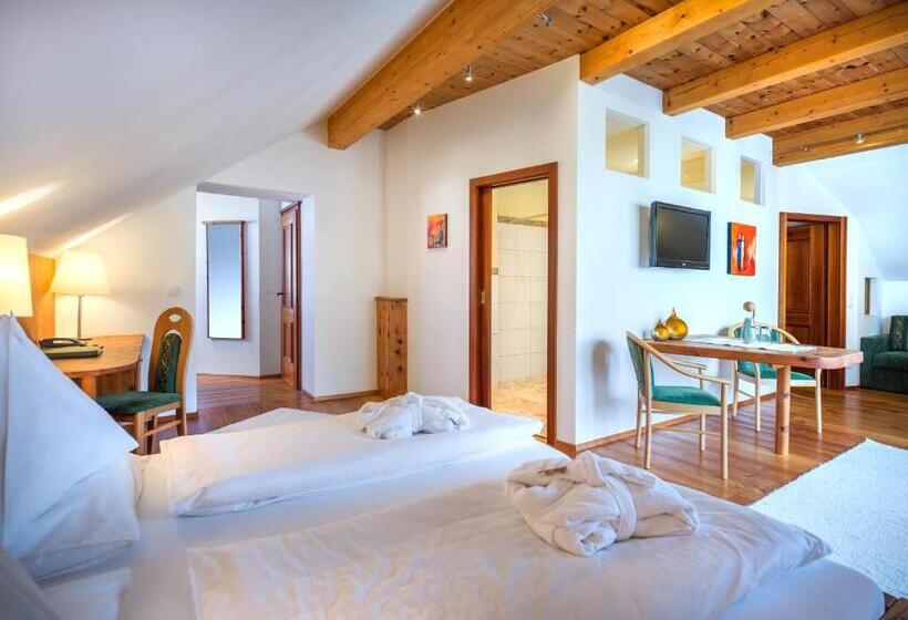 בית מלון כפרי Häuserl Im Wald