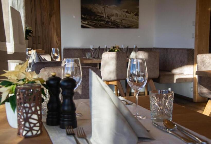 בית מלון כפרי Häuserl Im Wald