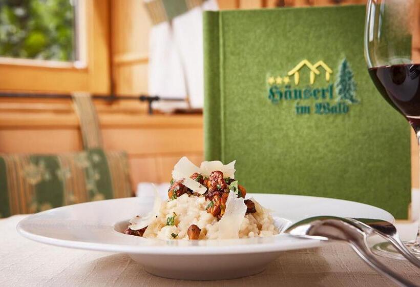 בית מלון כפרי Häuserl Im Wald