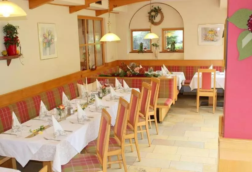 Hotelli Landgasthof Reitsamerhof