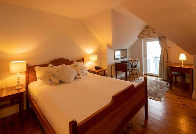 בית מלון כפרי The Waterfront