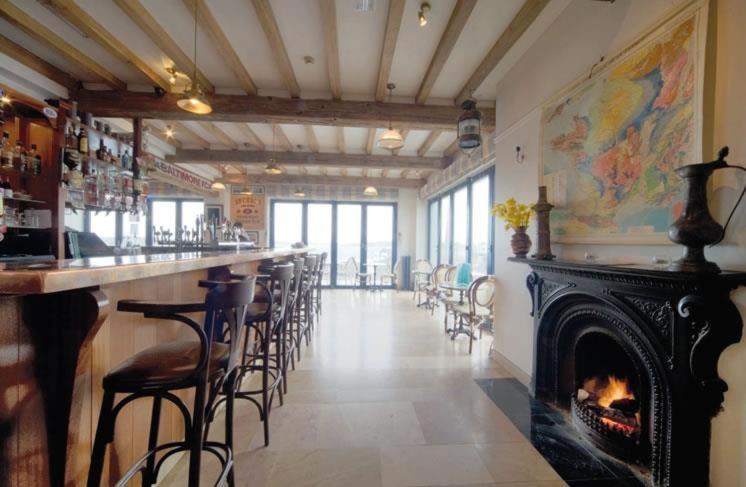 בית מלון כפרי The Waterfront