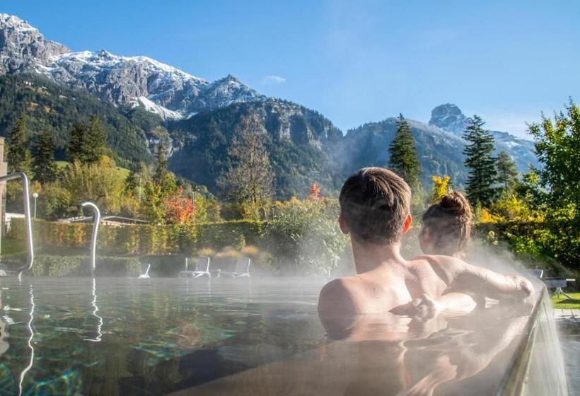 Hotelli Traube Braz Alpen Spa Golf