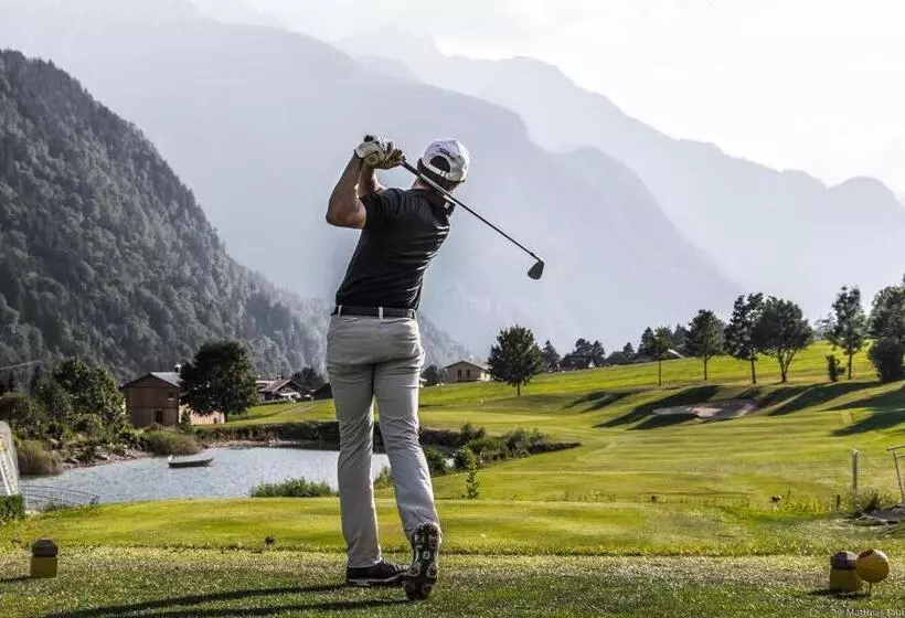 ホテル Traube Braz Alpen Spa Golf