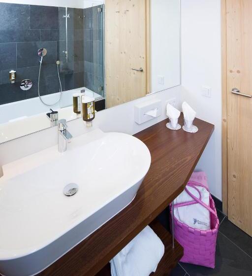 Hotelli Traube Braz Alpen Spa Golf