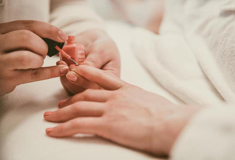 Hotelli Traube Braz Alpen Spa Golf