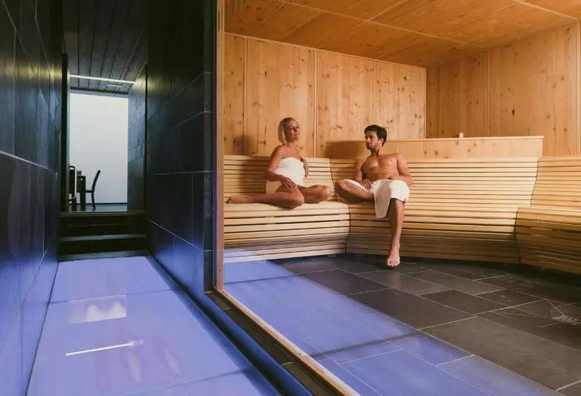 ホテル Traube Braz Alpen Spa Golf