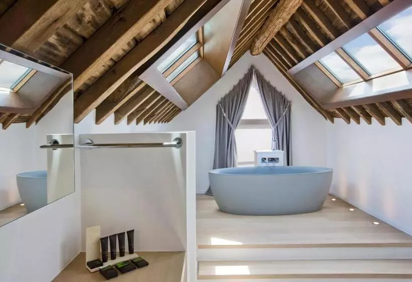 Ne5t Hotel & Spa