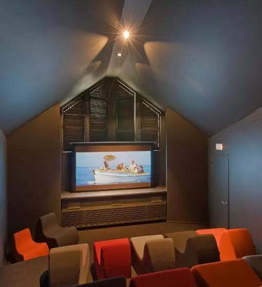 Ne5t Hotel & Spa