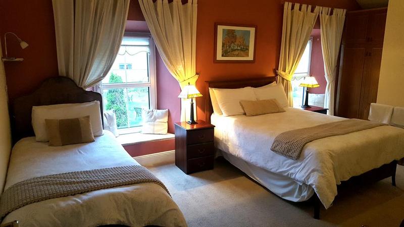 Williamsferry House Bed & Breakfast