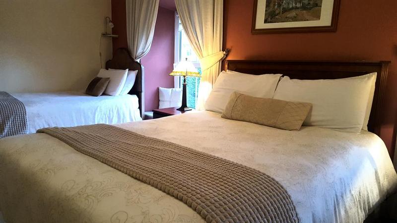 Williamsferry House Bed & Breakfast