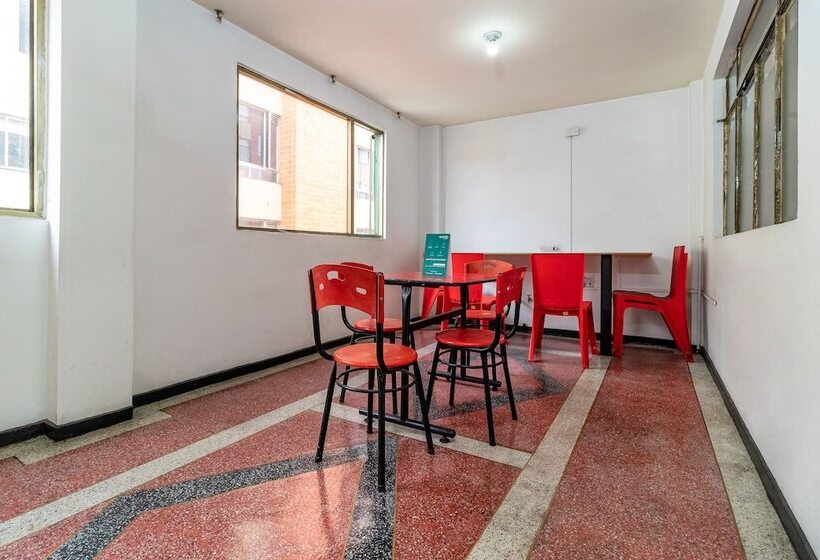 مبيت وإفطار Casa Hotel Victoria Av 30