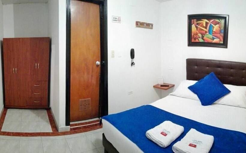 مبيت وإفطار Casa Hotel Victoria Av 30