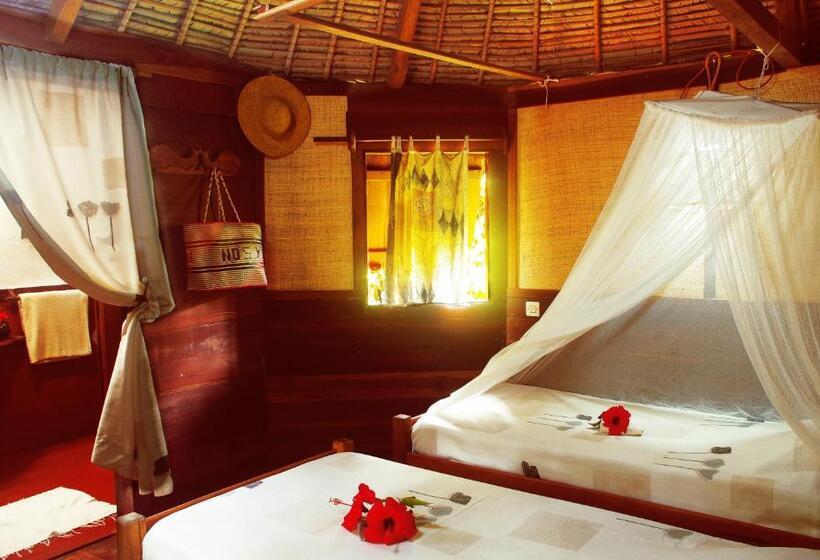 تختخواب و صبحانه Chez Nath