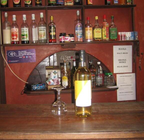 تختخواب و صبحانه Chez Nath