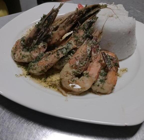 تختخواب و صبحانه Chez Nath