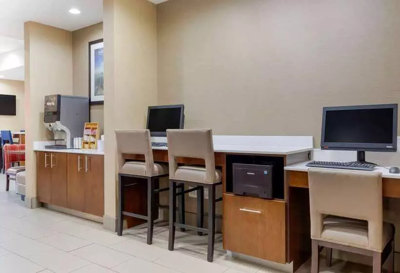 ホテル Comfort Suites Greenville South