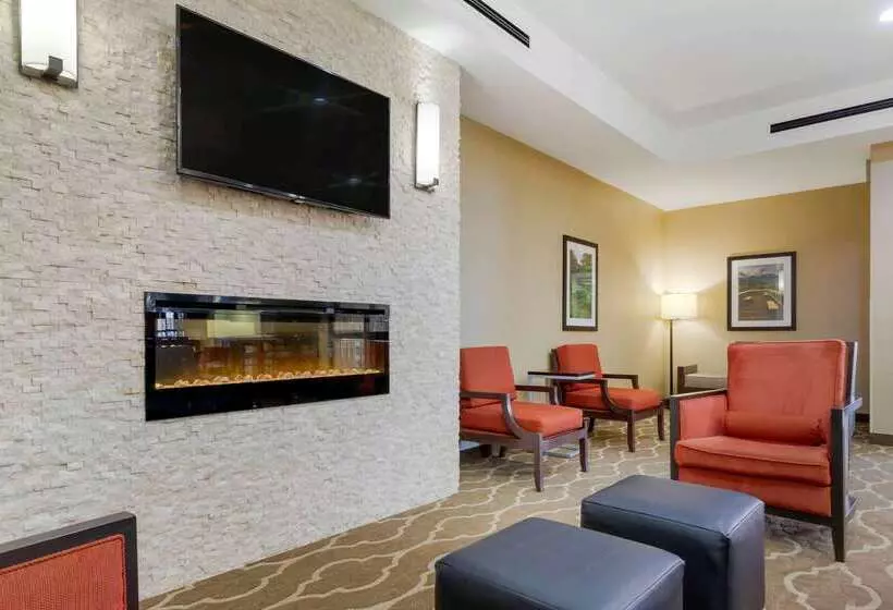 ホテル Comfort Suites Greenville South