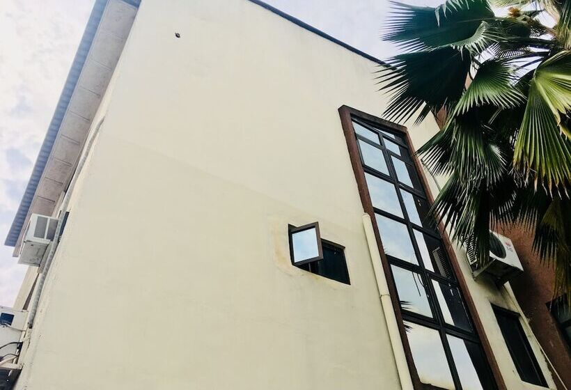 هتل Dalian Guest House