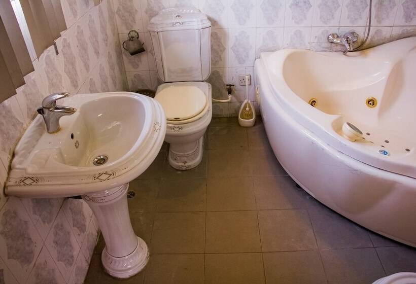 هتل Dalian Guest House