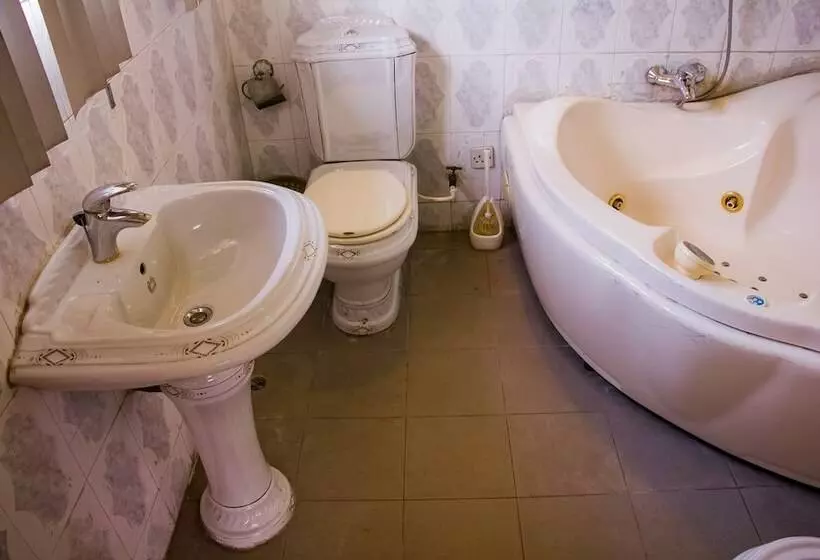 هتل Dalian Guest House