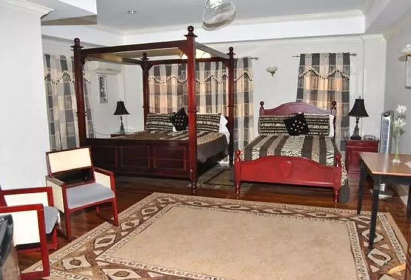 هتل El Dorado Inn