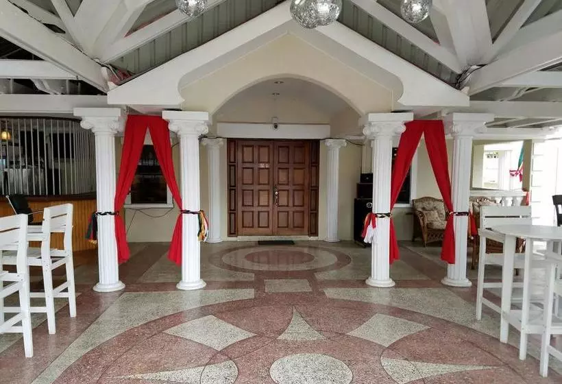 هتل El Dorado Inn