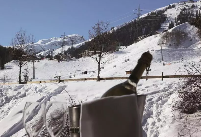 Hotelli Montana