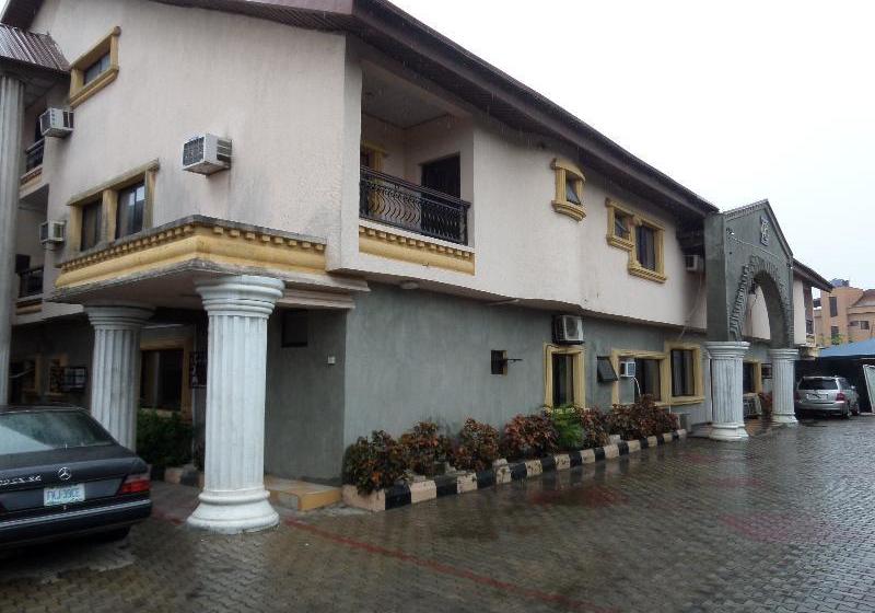 هتل One Nation Garden