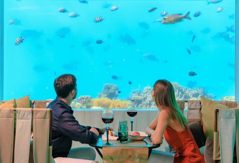 هتل Ozen Life Maadhoo  Luxury All Inclusive