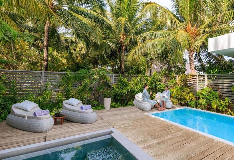 هتل Ozen Life Maadhoo  Luxury All Inclusive