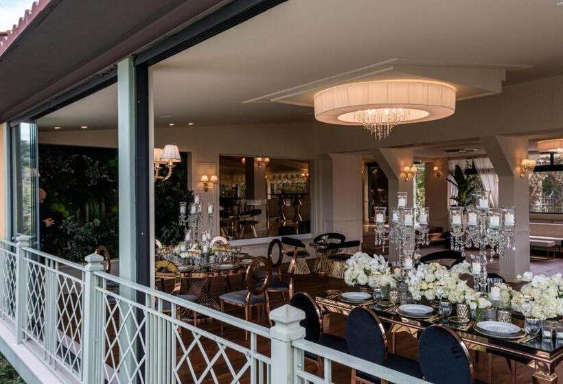 Отель Relais Sassa Al Sole