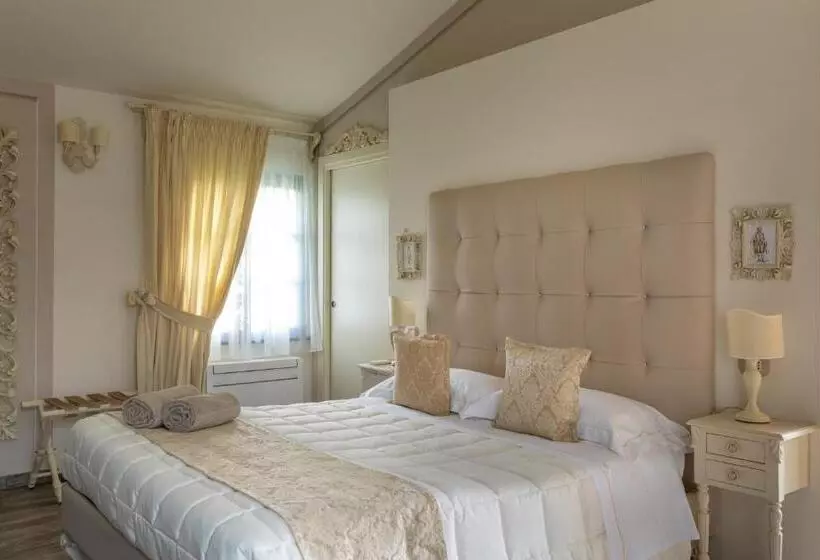 Hotelli Relais Sassa Al Sole