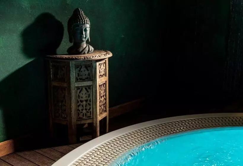 Hotelli Relais Sassa Al Sole