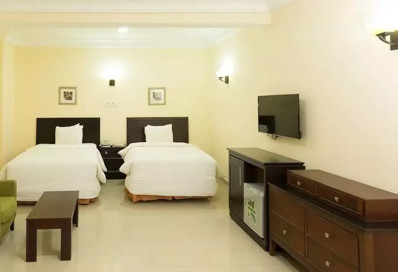 هتل Reno