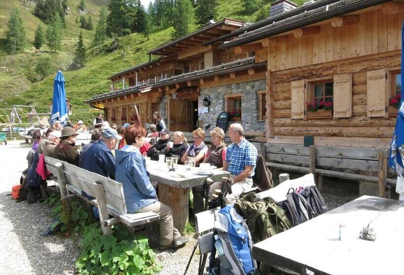 ホテル Salzburger Stubn