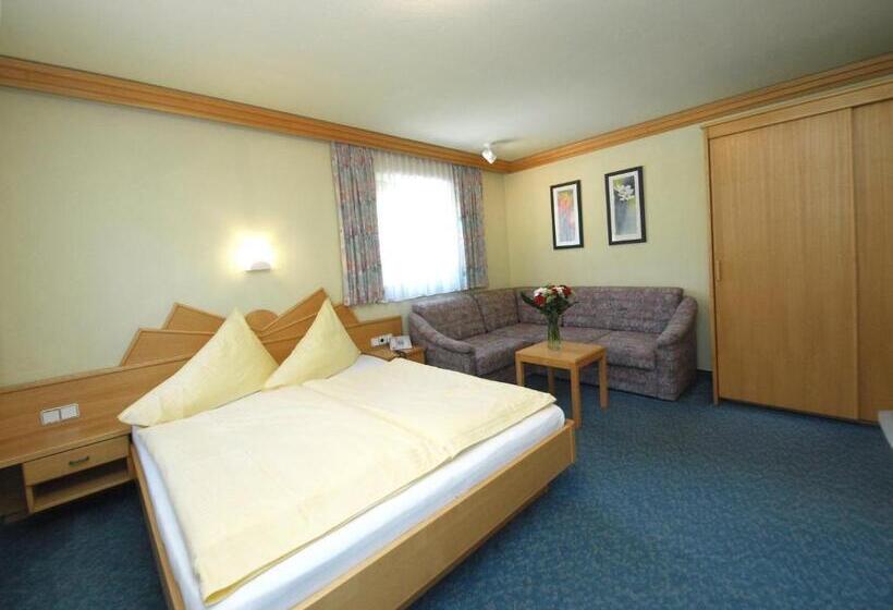 ホテル Salzburger Stubn