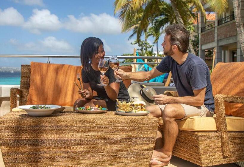 هتل The Bellafonte Luxury Oceanfront