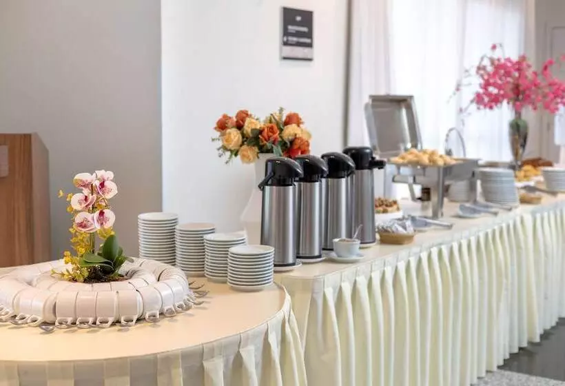 ホテル Tulip Inn Vila Velha