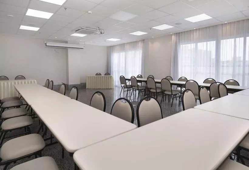 ホテル Tulip Inn Vila Velha