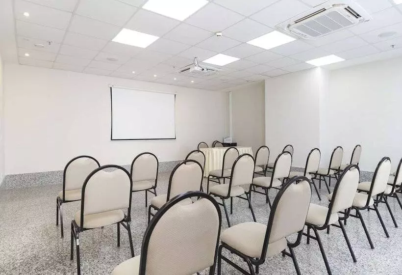 ホテル Tulip Inn Vila Velha