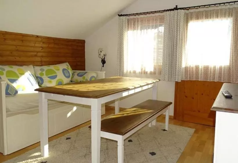 Alpinresort Derbacherhof
