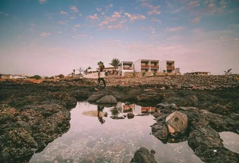 استراحتگاه King Fisher Village