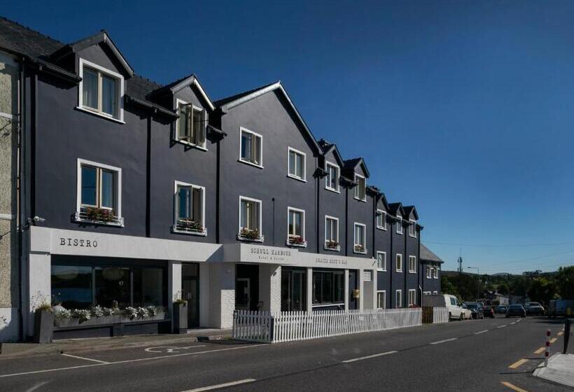 Schull Harbour Hotel & Leisure Centre
