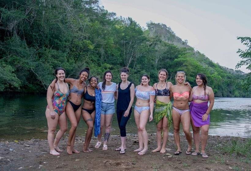 هاستل Bella's Backpackers Cayo