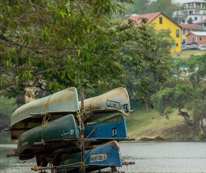 هاستل Bella's Backpackers Cayo